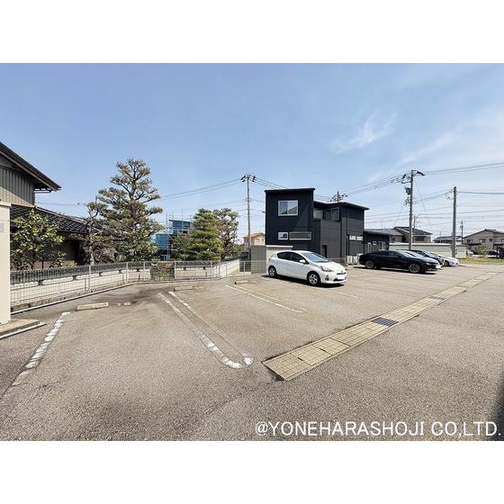 駐車場　融雪駐車場