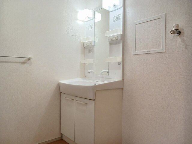 洗面設備　忙しい朝には欠かせない洗面所です