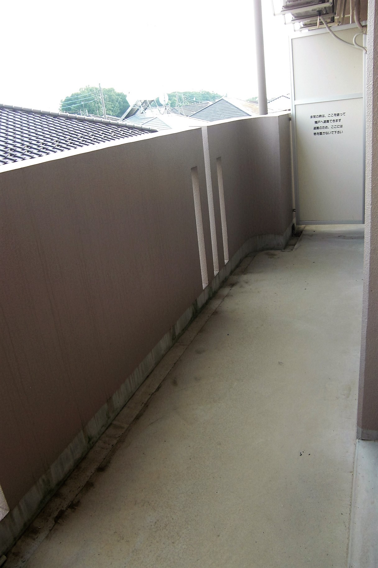 バルコニー　２面バルコニーで日当たり良好です。