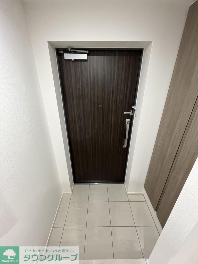 玄関　お問い合わせはタウンハウジング駒込店まで！