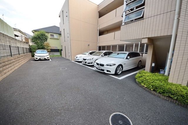 駐車場　★敷地内駐車場★
