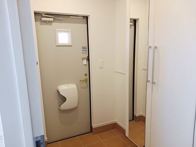 玄関　収納もある玄関です