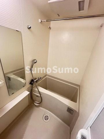 バス・シャワールーム　ゆったり過ごせるお風呂です