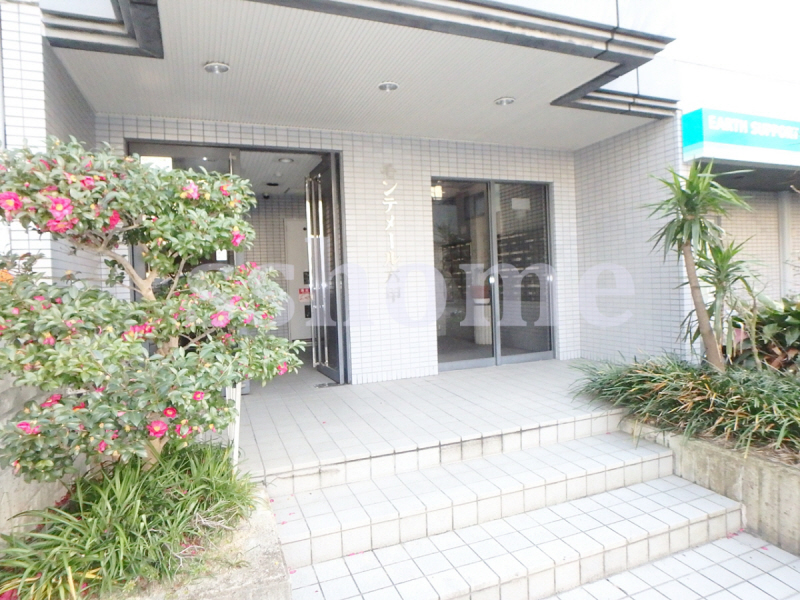 エントランス　建物入口