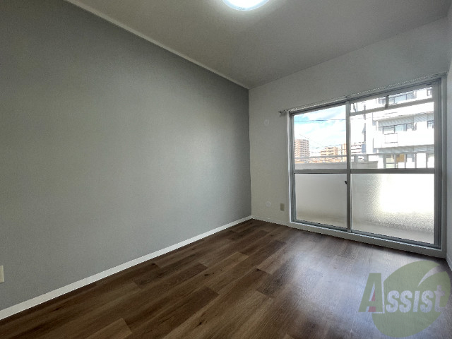 その他部屋・スペース　フローリングなので、ベッドも置けちゃいます。