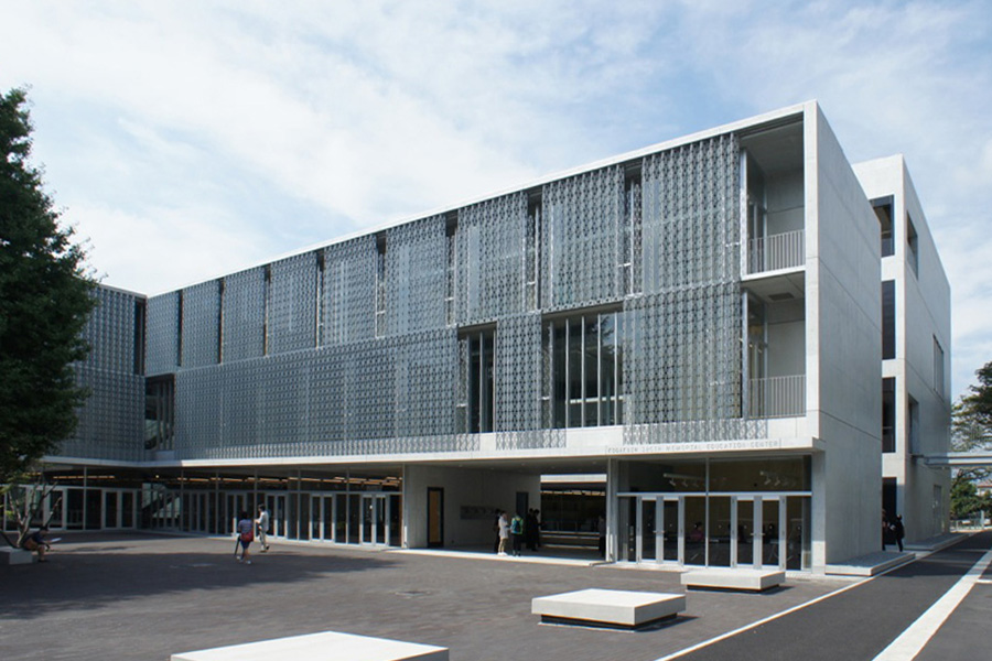 大学・短大　工学院大学（大学・短大）まで1629m