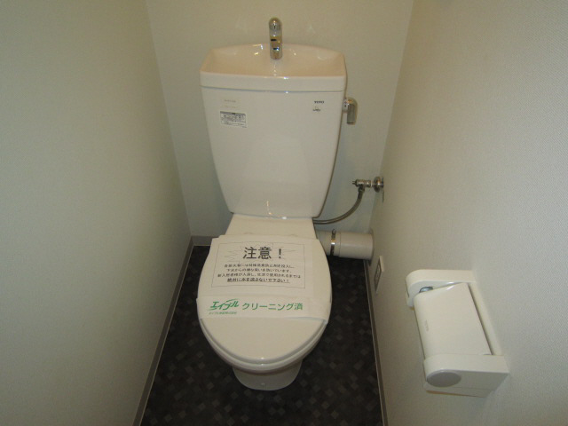 トイレ　トイレもきれいです