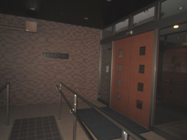 エントランス　清潔なエントランスです