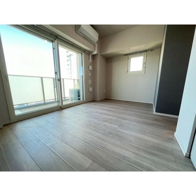 居室・リビング　※写真は同じマンションの違う部屋のものになります。