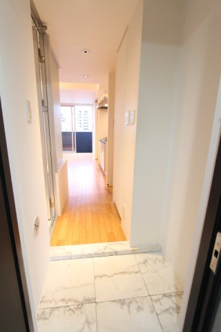 玄関　※参考写真