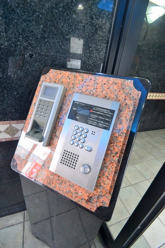 セキュリティ　オートロック完備