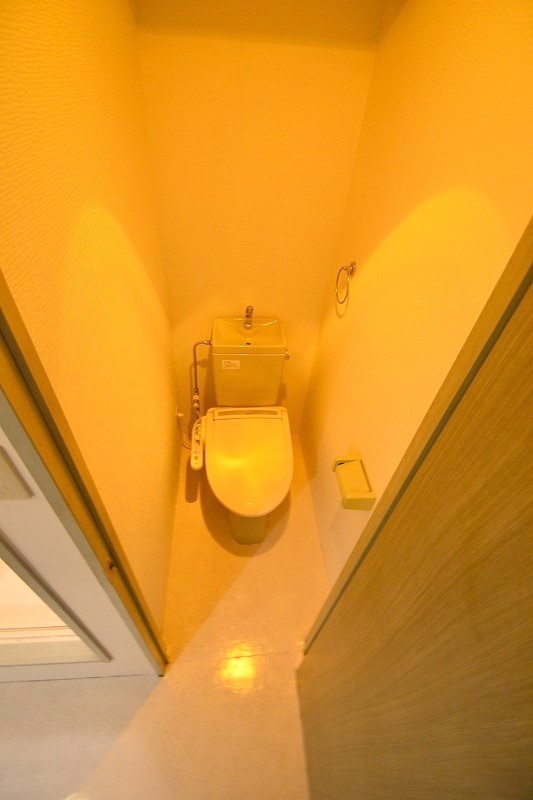 トイレ　シャワートイレ完備