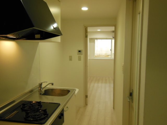 キッチン　同物件同号室のお写真です。