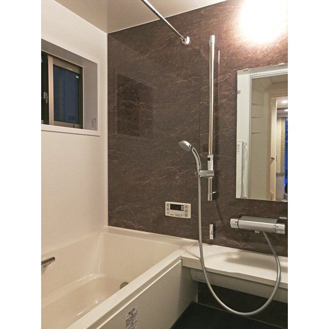 バス・シャワールーム　バス