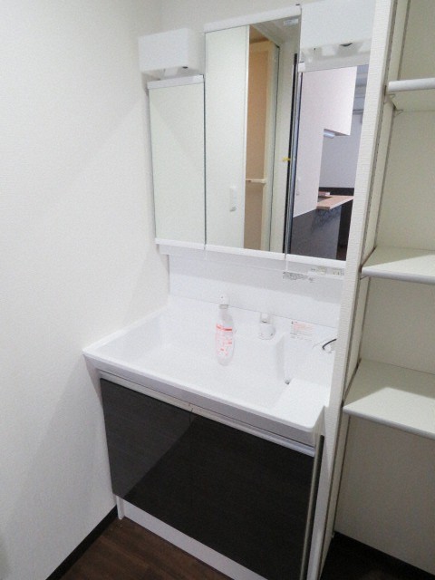 洗面設備　シャンプードレッサーです☆