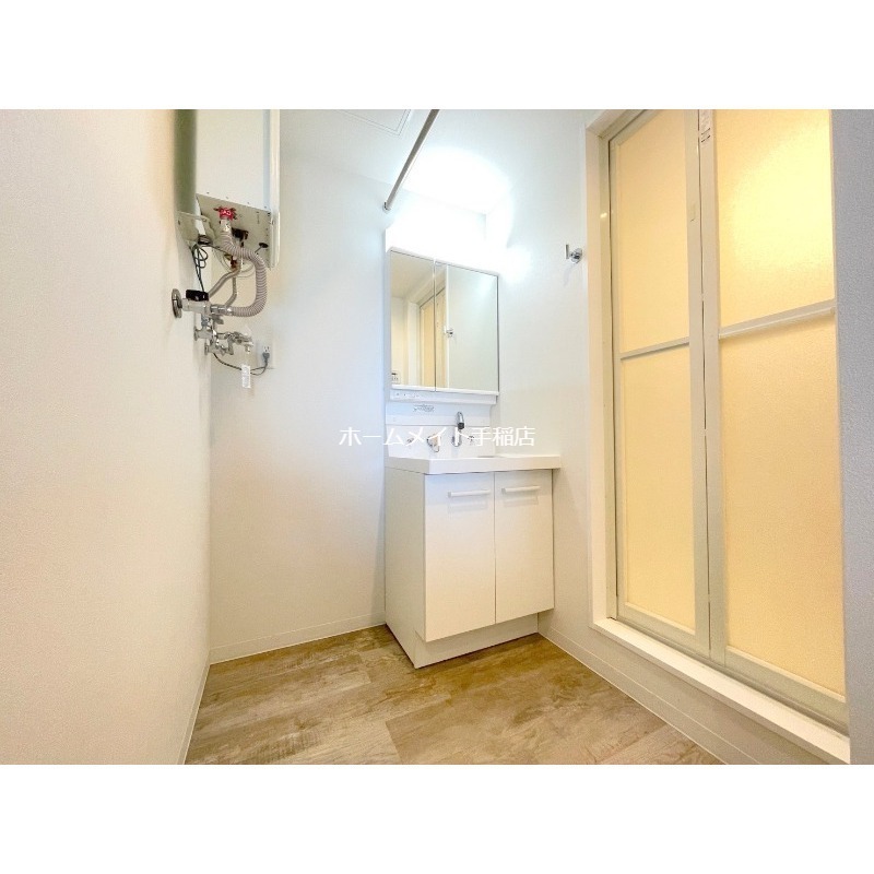 洗面設備　シャンプードレッサーで便利です♪