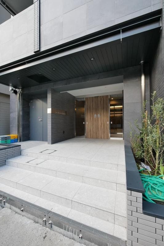 エントランス　エントランス