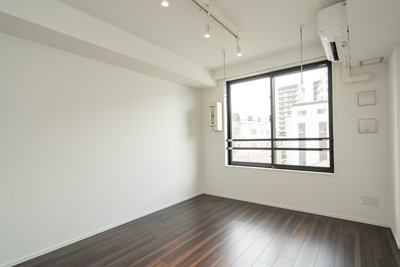 居室・リビング　内観1