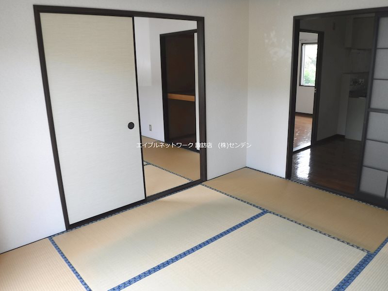 その他　写真は類似