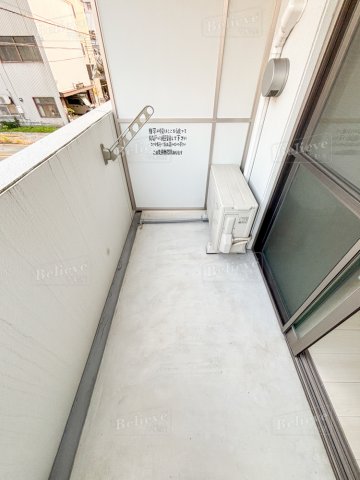 バルコニー　陽当たり良好なバルコニーです♪