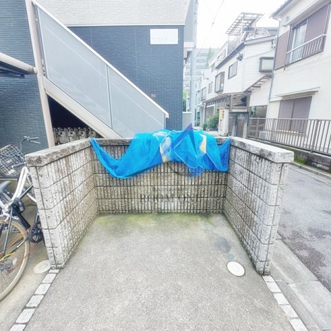 その他共有部分　敷地内ごみ置き場です。