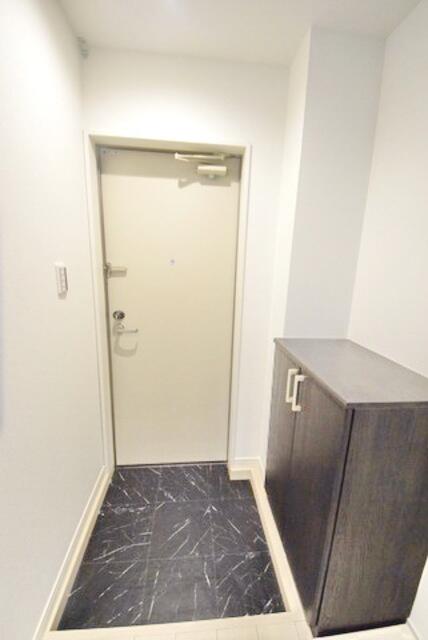 玄関　他号室参考写真