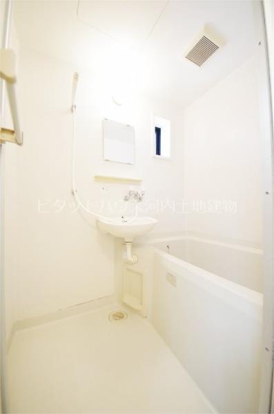 バス・シャワールーム　バス・トイレ別※類似室内