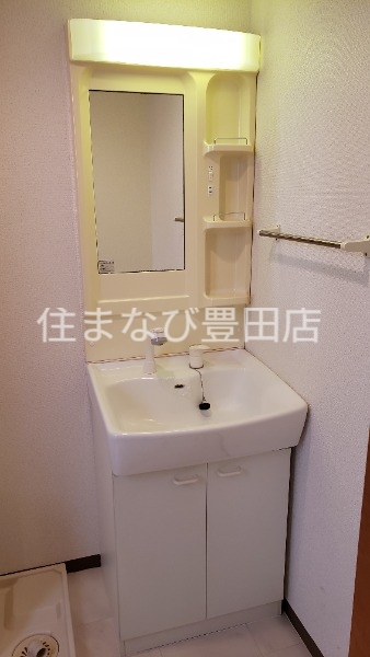 洗面設備　同型別部屋写真