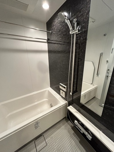 バス・シャワールーム　浴室暖房乾燥機付