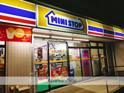コンビニ　ミニストップ亀戸９丁目店（コンビニ）まで242m
