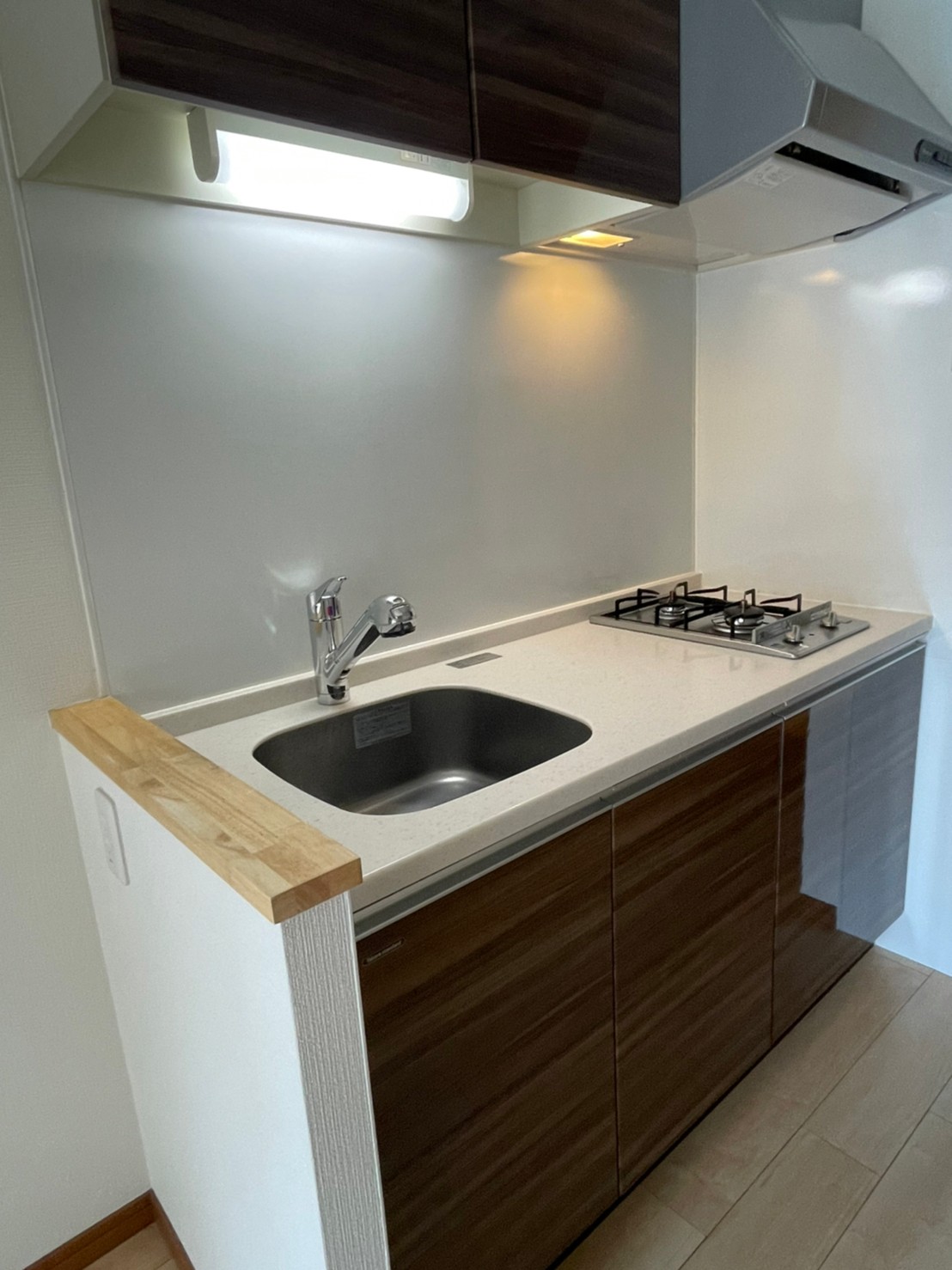 キッチン　※同タイプ・同モデルを使用