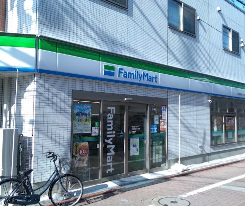 コンビニ　ファミリーマート 大田南蒲田二丁目店（コンビニ）まで150m