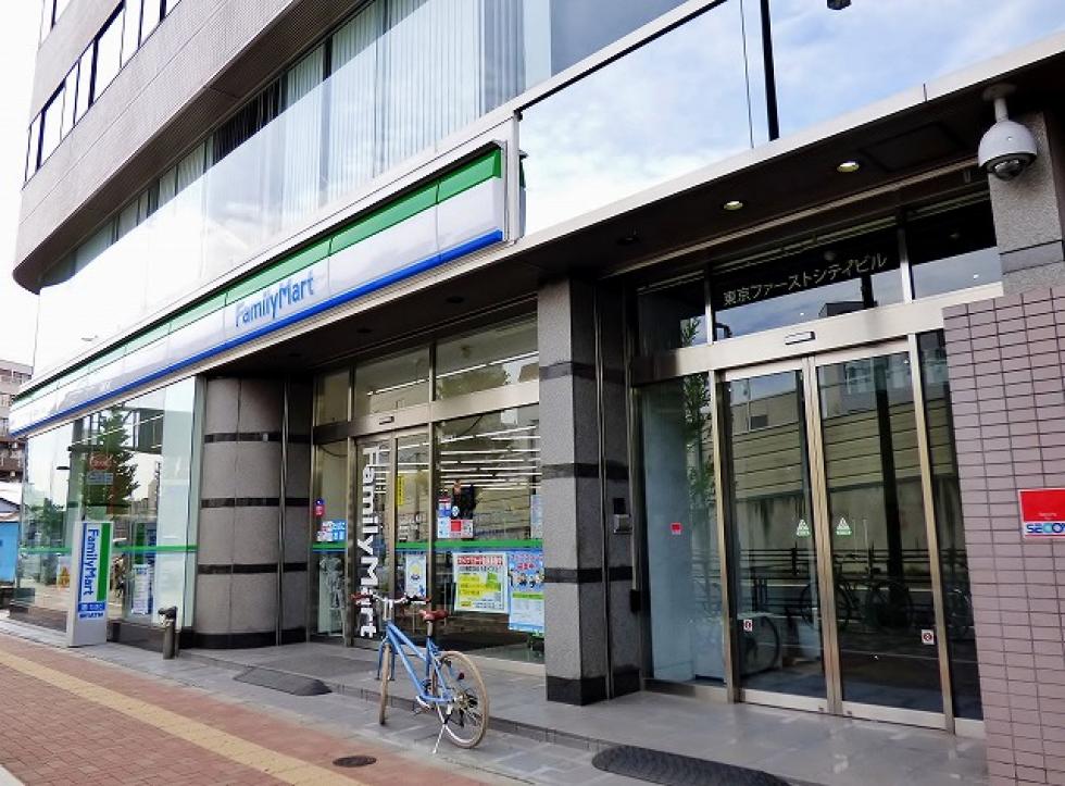 コンビニ　ファミリーマート 豊島高松一丁目店（コンビニ）まで312m