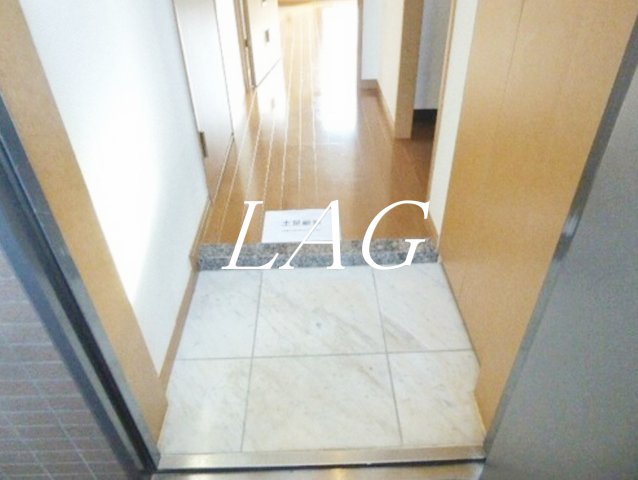 玄関　玄関です。