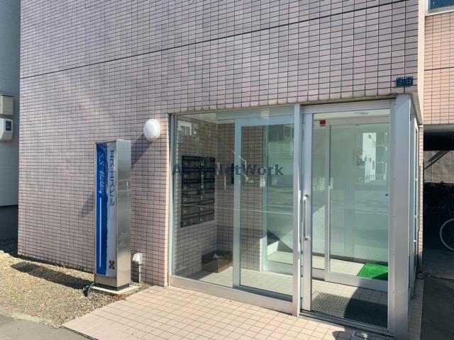 エントランス　エントランス部分