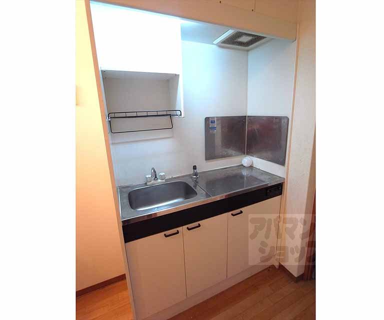 キッチン　ガスコンロが設置なキッチン