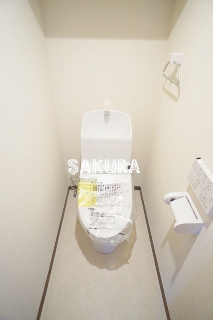 トイレ　嬉しい温水洗浄便座♪