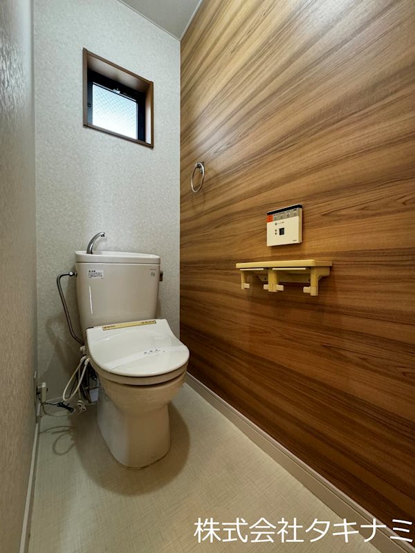 トイレ　温水洗浄暖房便座