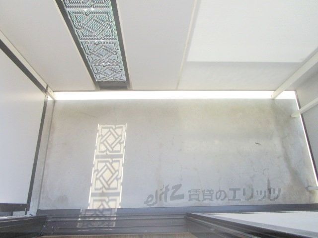 バルコニー　ベランダ