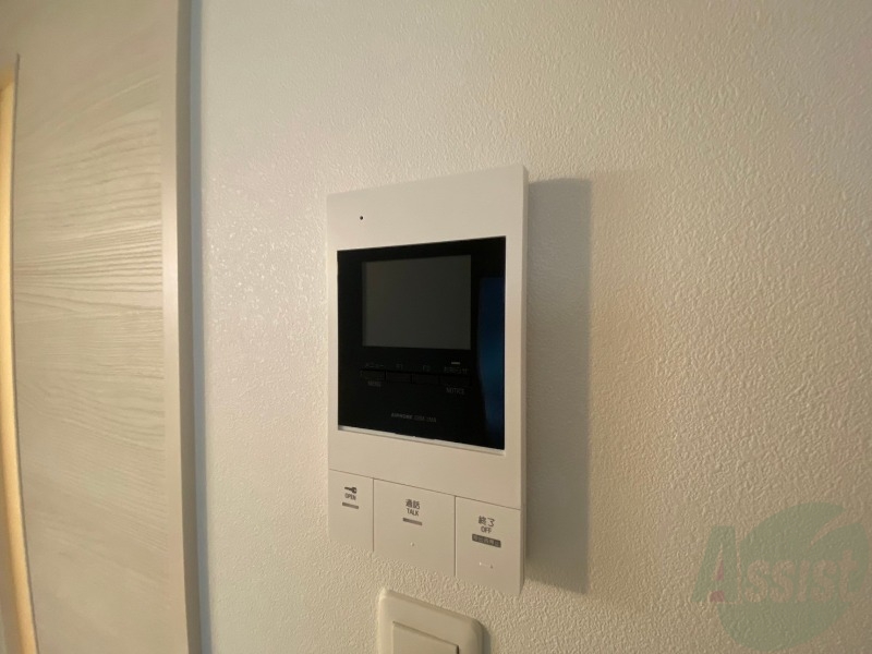 セキュリティ　ＴＶモニター付インターホンです。来客者の顔が見えるので安心！