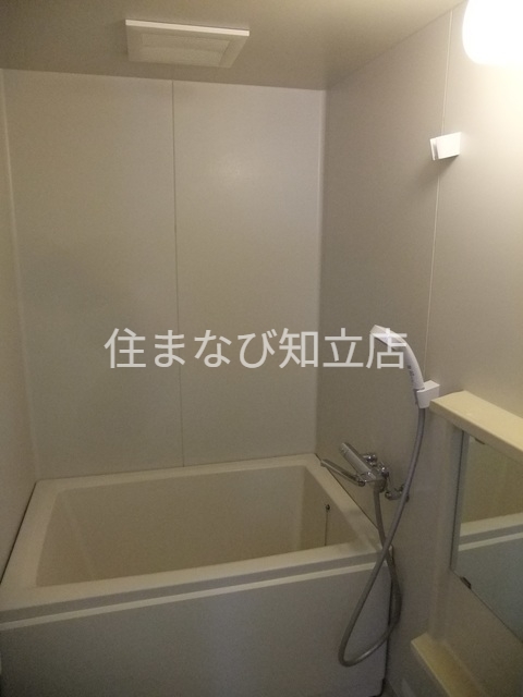 バス・シャワールーム　同型別部屋写真