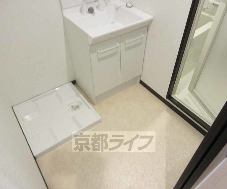 洗面設備　広めの脱衣所です