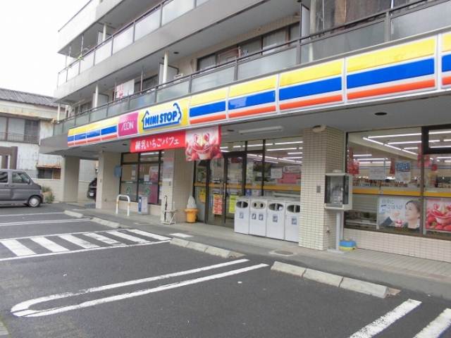 その他　ミニストップ篠崎1丁目店（その他）まで379m