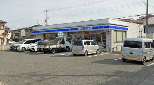 コンビニ　ローソン 大沢一丁目店（コンビニ）まで393m