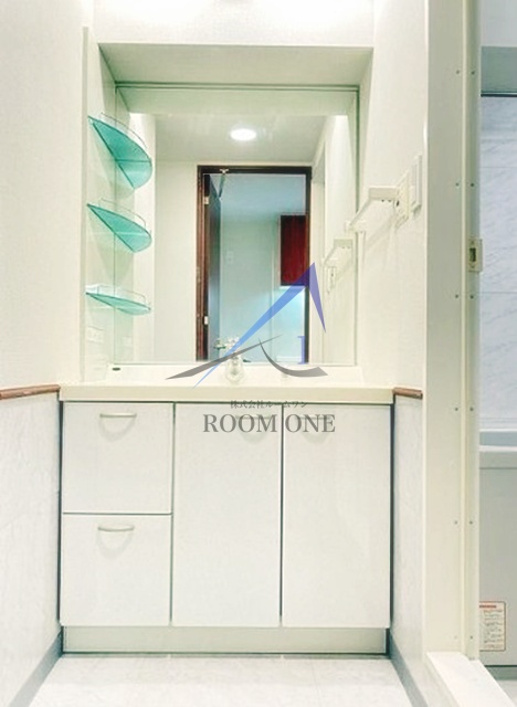 洗面設備　洗面台です。