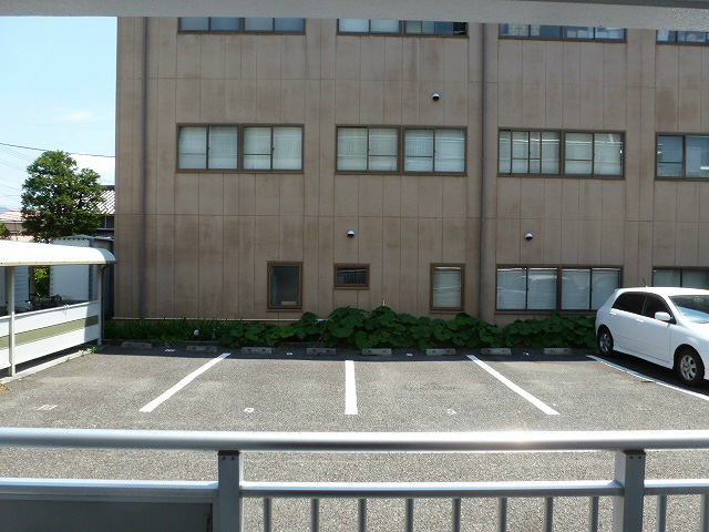 眺望　写真は105号室です。