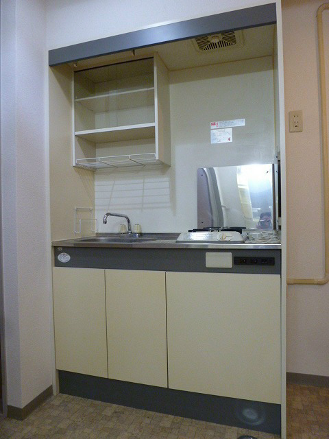 キッチン　写真は105号室です。