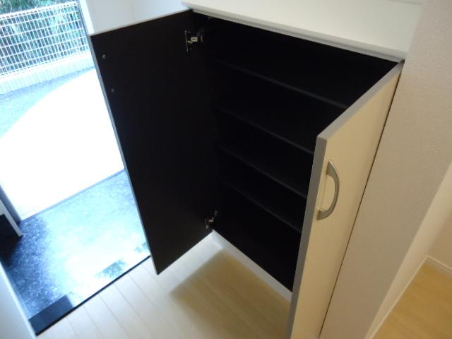 収納　靴箱（イメージ）