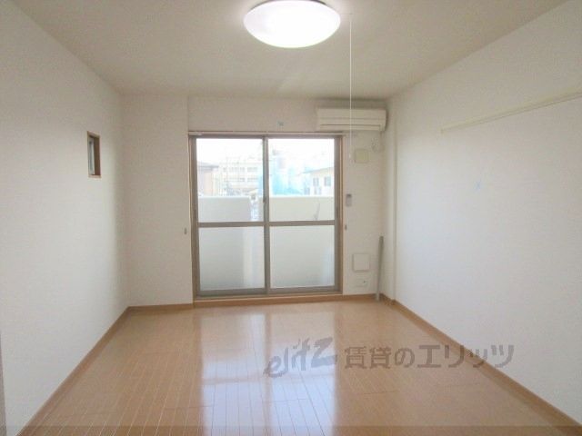 居室・リビング　洋室