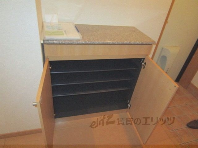 その他設備　下駄箱